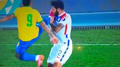 ¡Roja y cárcel! El patadón de Gabriel Jesús a Eugenio Mena