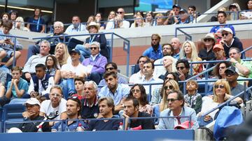 El palco de Rafael Nadal donde se encuentran su entrenador Carlos Moyá, su novia Xisca Perelló y Tiger Woods entre otros.