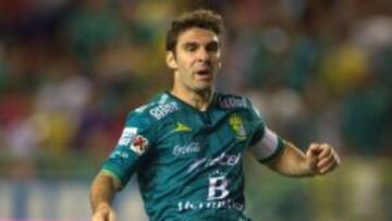 Mauro Boselli anotó 13 goles en la fase regular del Apertura 2015 para coronarse campeón de goleo al lado del también argentino Emanuel Villa.