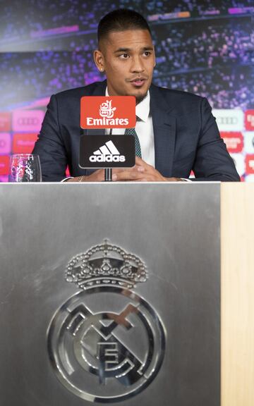 Alphonse Areola durante la rueda de prensa de presentación. 