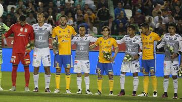 Homenaje a las víctimas de Chapecoense antes del partido