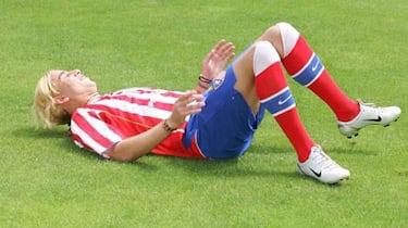 'Pato' Sosa: el hombre que se cayó al suelo dando toques en su presentación con el Atleti