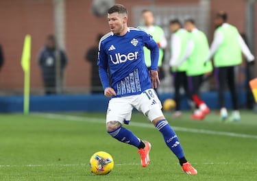 Al igual que su ex compañero en el Villarreal Pepe Reina, el lateral español firmó por el Como en 2024. El campeón de la Champions con el Liverpool llegó a coste cero y continúa en el equipo italiano, aunque termina contrato en 2026.