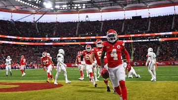 Freezing conditions are forecast for this weekend’s playoff clash at Arrowhead Stadium and it looks like many fans are deciding to stay away.