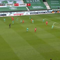 Dani Olmo firma uno de sus mejores goles en dos toques: pared de tacón y define colosal