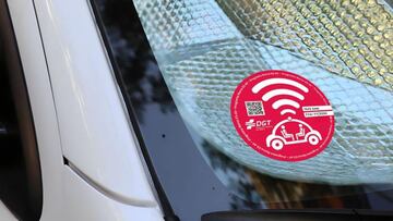 La DGT confirma la nueva etiqueta que llevarán algunos coches en España a partir de ahora