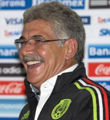 Ricardo Ferretti y su sonrisa denotando la felicidad que le produce hacerse cargo de la Selección Mexicana.