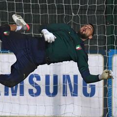 Raiola entra en el lío Keylor-Donnarumma: "Sabemos cómo terminará esto..."