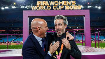 SÍDNEY, 20/08/2023.- El seleccionador de España Jorge Vilda (d) y el presidente de la Federación Española de Fútbol, Luis Rubiales tras ganar España la Final del Mundial femenino de fútbol disputado entre España e Inglaterra en Sídney. EFE/RFEF/Pablo García - SOLO USO EDITORIAL/SOLO DISPONIBLE PARA ILUSTRAR LA NOTICIA QUE ACOMPAÑA (CRÉDITO OBLIGATORIO)
