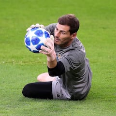 Casillas se puso a disposición de Luis Enrique para la Selección