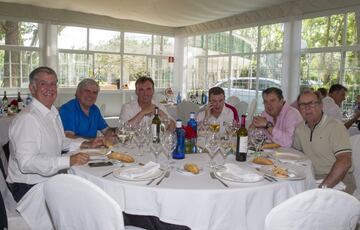 Comida en carpa de eventos del Club de Campo. 
Alejandro Elortegui, director adjunto de Diario As.