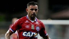 La razón que tiene a Eugenio Mena sin poder firmar en Racing