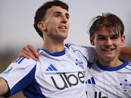 Jacobo Ramón y Nico Paz, en un partido del Como.