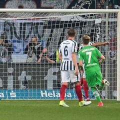Marco Fabián erró un penal, pero hizo gran partido en igualdad del Eintracht