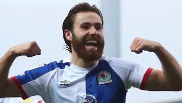 Según supo AS, el delantero de Blackburn Rovers convenció a Martín Lasarte, quien decidió citarlo para las Eliminatorias Rumbo a Qatar. También luchará por estar en la Copa América.