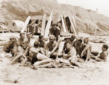 Duke Kahanamoku, "El Gran Kahuna" inventor del surf moderno