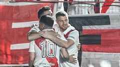 Jugadores de River Plate celebrando un gol en la victoria sobre Defensa y Justicia por Copa Argentina.