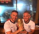Lineker y Owen graban el tema de Inglaterra para el Mundial