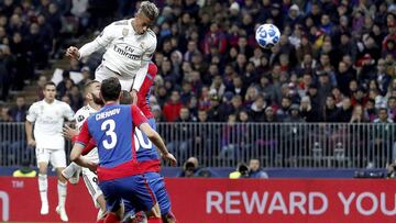 Este remate de Mariano se estrell&oacute; en el poste. Pudo haber sido el gol del empate del Madrid ante el CSKA en el estadio de Luzhniki.