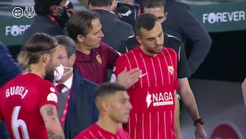 La escena de la polémica: en Betis acusan que Lopetegui 'incitó' a su pupilo a marearse