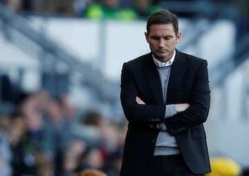 Leeds United del técnico Marcelo Bielsa cayó 4-2 ante los Derby County que son dirigidos por el exfutbolista Frank Lampard