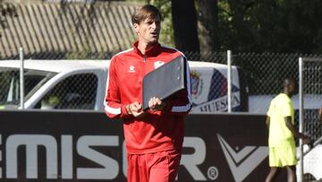 Leo Franco, entrenador del Huesca