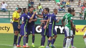 BUENAS VIBRACIONES. El M&aacute;laga celebra el primer gol conseguido ante el Deportivo Cali. Las sensaciones que dejo el partido para el equipo de Gracia fueron buenas. 