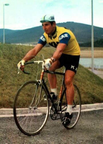 1944-1976. Juan Manuel Santisteban Lapeire, ciclista profesional español que falleció de forma trágica en una caida mientras disputaba la primera etapa del Giro de Italia.