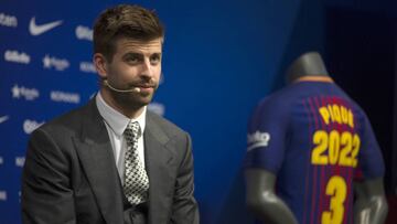 Piqu&eacute;, en el acto de su renovaci&oacute;n.