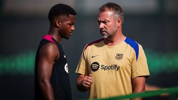 Flick y Ansu Fati, en la pretemporada.