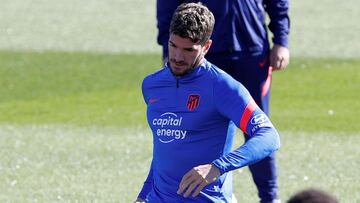 De Paul, en la sesi&oacute;n del Atl&eacute;tico antes de regresar a Mestalla. 