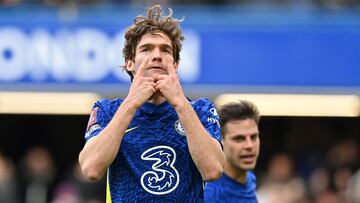 Chelsea's Spanish defender Marcos Alonso celebrates after scoring their second goal during the English FA Cup fourth round football match between Chelsea and Plymouth Argyle at Stamford Bridge in London on February 5, 2022. (Photo by Glyn KIRK / AFP) / RESTRICTED TO EDITORIAL USE. No use with unauthorized audio, video, data, fixture lists, club/league logos or 'live' services. Online in-match use limited to 120 images. An additional 40 images may be used in extra time. No video emulation. Social media in-match use limited to 120 images. An additional 40 images may be used in extra time. No use in betting publications, games or single club/league/player publications. / 