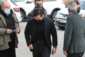 David Bustamante, Manu tenorio, Verónica y Javian llegando al funeral de Álex Casademunt