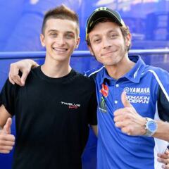 Valentino Rossi, el instructor de su hermanastro Marini en MotoGP
