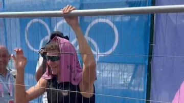Un chileno llega a la meta en París 2024 y ocurre esto: emocionará a todo el país