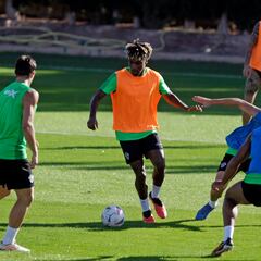 John Chetauya comienza su fase de adaptación física al grupo