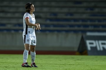 La estrella de Léon se lució con un golazo en el partido que su equipo disputó contra Toluca. La delantera poblana logró hacer que su club conquistara un importante empate en el infierno.