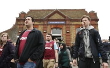 West Ham bid farewell to the Boleyn with a win