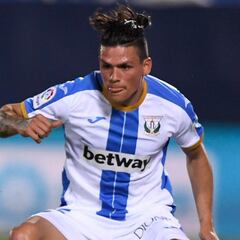 El Leganés, a por el playoff contra un Málaga con portero-delantero