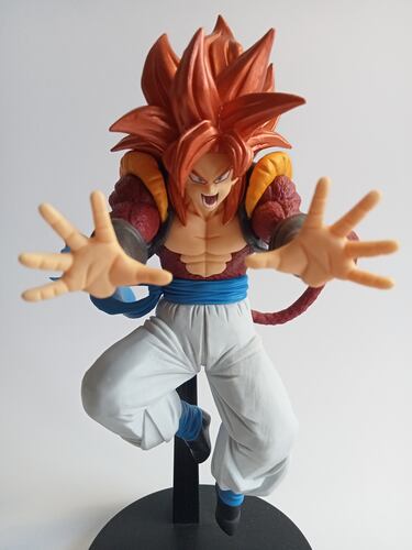 Los looks más inesperados de Gohan y Gogeta en dos fantásticas figuras que no te puedes perder