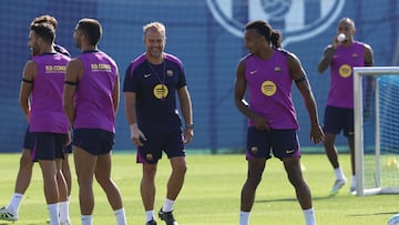 FUTBOL 2025-2026
Entrenamiento FC Barcelona previo a partido de La Liga Jornada 2 ante el Levante UD
Foto: Rodolfo Molina
Hansi Flick
Kounde