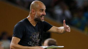 Guardiola no se esconde su interés por defensor de Everton