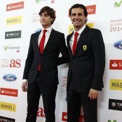 De la Rosa entregó la ‘Beca Santander’ a Javier Cobián