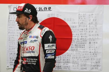 Locura en Jap¨®n por Alonso