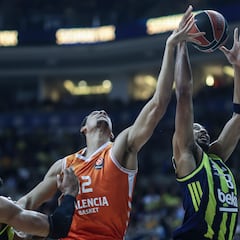 El Valencia se estrella ante el muro turco