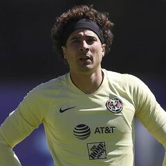 Ochoa ve al América en Europa peleando por puestos de Champions