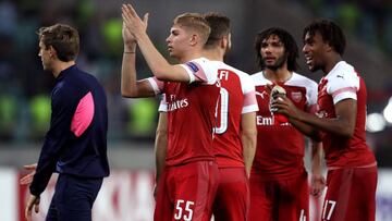 BAKU, AZERBAIJAN - OCTOBER 04:  Emile Smith Rowe of Arsenal applauds fans after the UEFA Europa League Group E match between Qarabag FK and Arsenal at  on October 4, 2018 in Baku, Azerbaijan.  (Photo by Francois Nel/Getty Images)