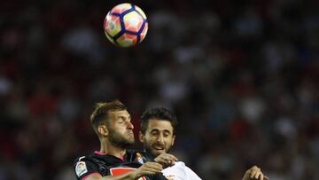 Leo Baptistao, con Pareja.