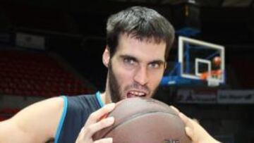 Scariolo lleva a San Emeterio, Suárez y Vázquez; se caen Cabezas, Raúl López y Berni