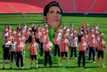 En el Clausura 2013 la fotografía fue un homenaje para Salvador Reyes con integrantes del campeonísimo y del plantel de dicho torneo